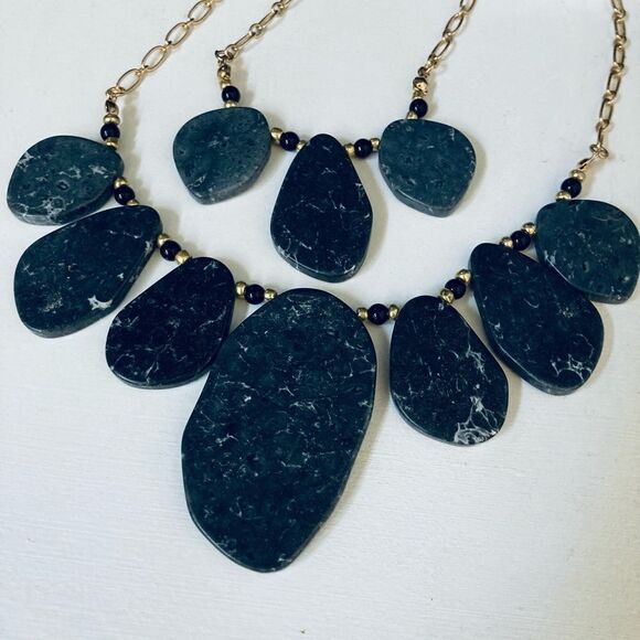 $5 w/Bundle! Boho Gold and Gray Stone Accent Necklace - Picture 1 of 4
